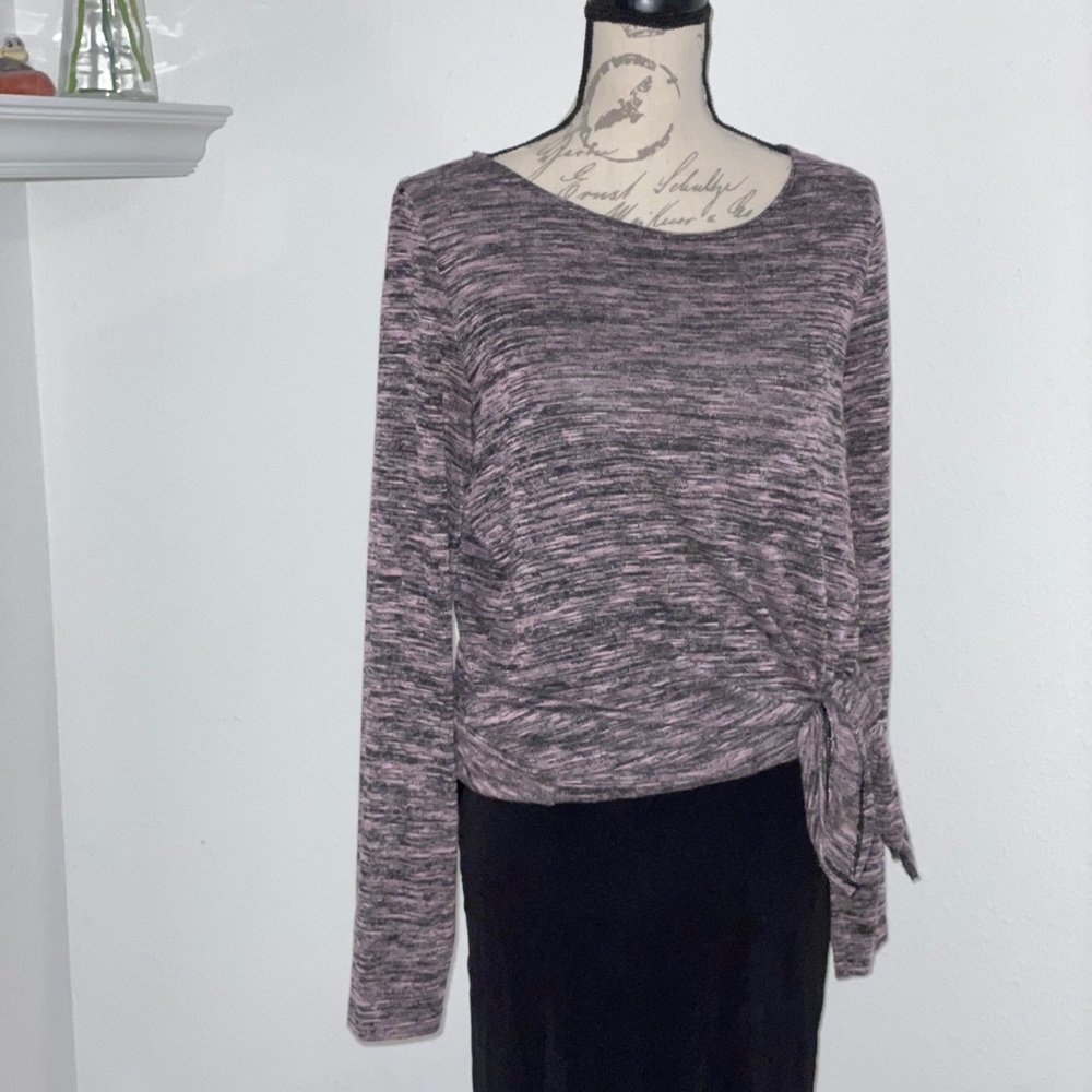 Women’s stretchy comfy long sleeve top